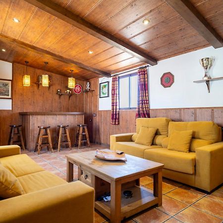 Casa Con Patio Y Terraza En Barrio Historico De La Villa, Junto Al Adarve Priego de Córdoba Kültér fotó