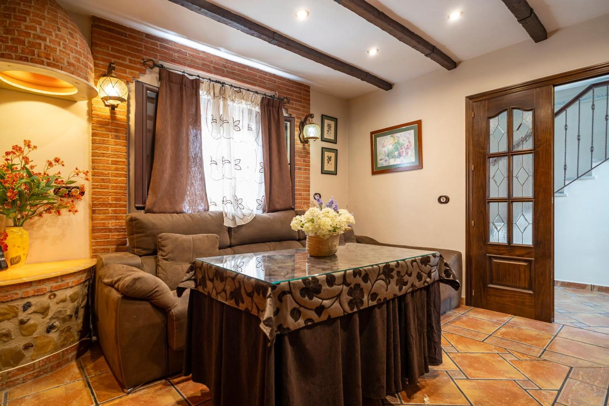 Casa Con Patio Y Terraza En Barrio Historico De La Villa, Junto Al Adarve Priego de Córdoba Kültér fotó